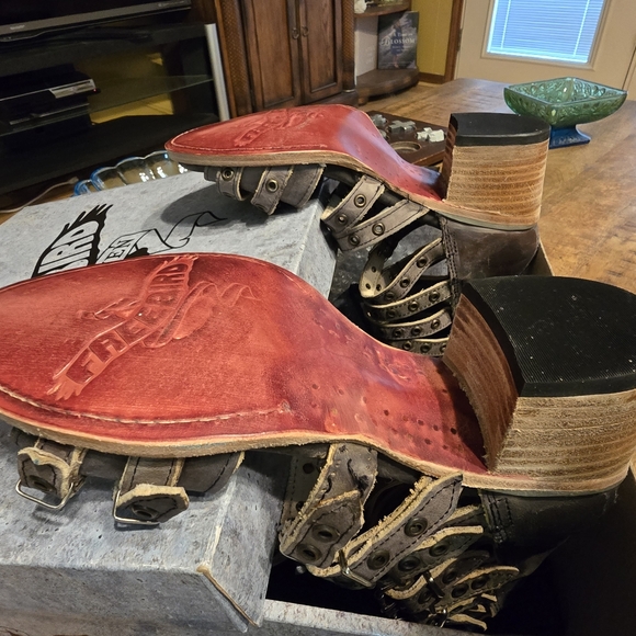 Freebird By Steven Cassandra Booties - Picture 14 of 14